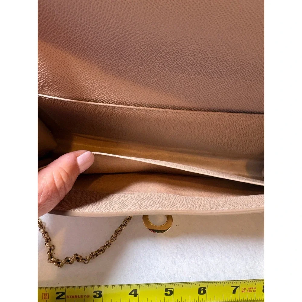 Salvatore Ferragamo Gancini Beige Pebbled Leather Chain Shoulder Bag Gold - Picture 6 of 10